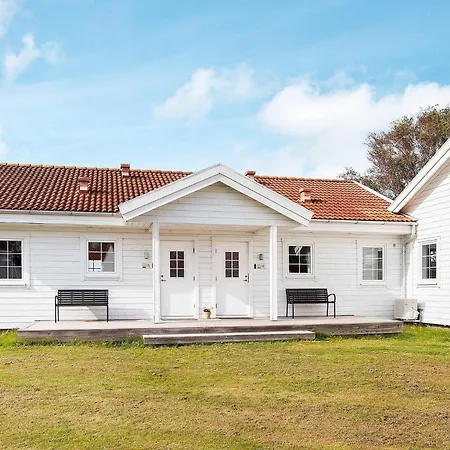 Feriehus Chic Coastal In *