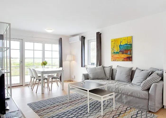 Chic Coastal In *